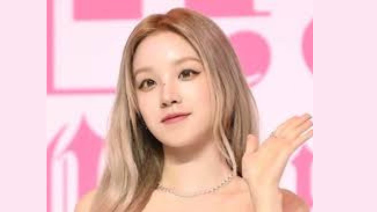 (G)I-DLE's Yuqi Spreads Joy, Gifts Fans With 10 Million Won In Gift Cards